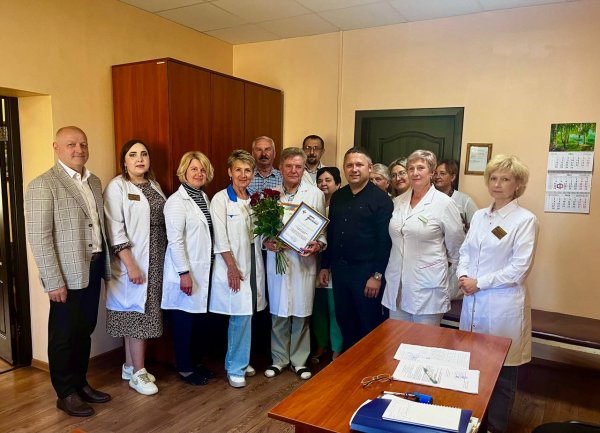 Честь и благодарность выдающемуся врачу и человеку!
